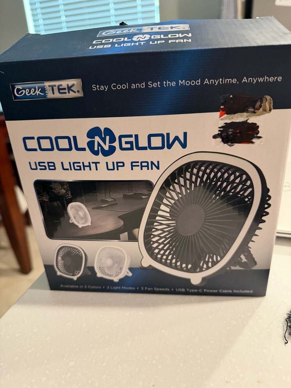 Geek Tek Cool N Glow USB Light Up Fan